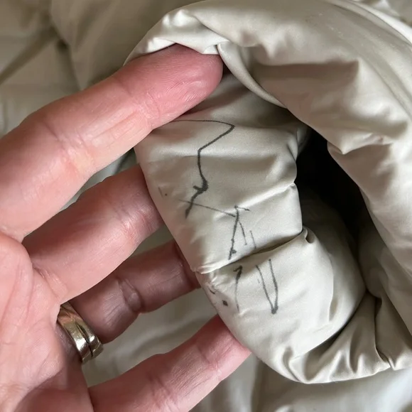 The North Face women’s cream 550 down filled parka size Small - Picture 15 of 15